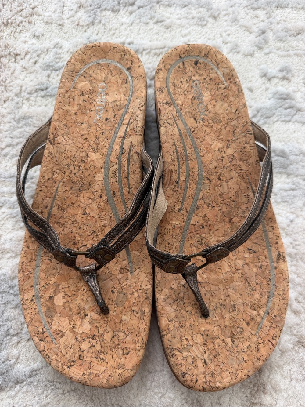 Aetrex Metallic Brown Cork Footbed Thong Sandals